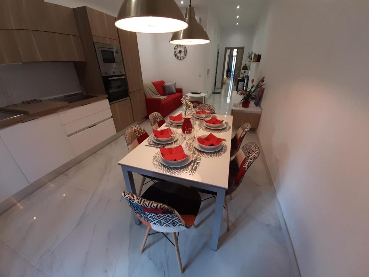 Qliving Central New Apartments Gzira Sliema Promenade Luaran gambar