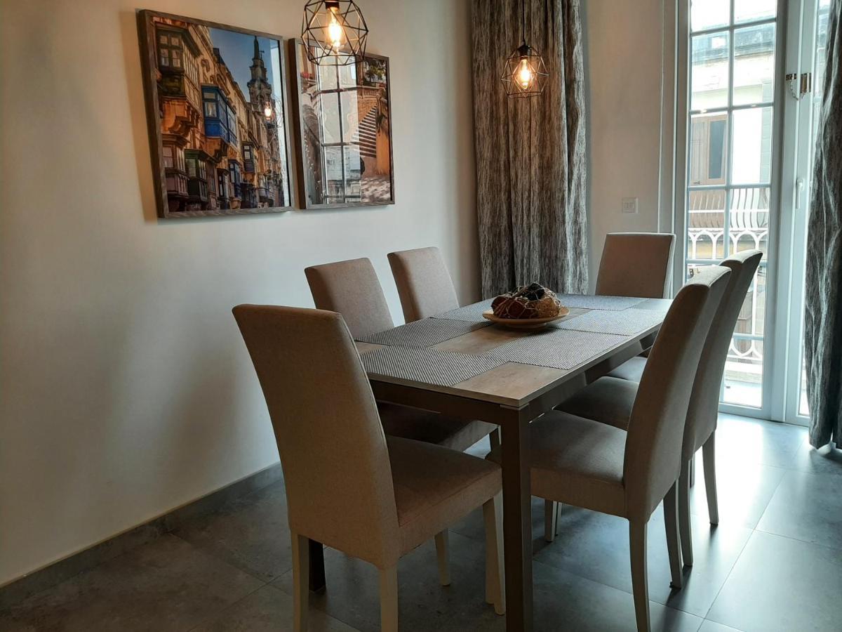 Qliving Central New Apartments Gzira Sliema Promenade Luaran gambar