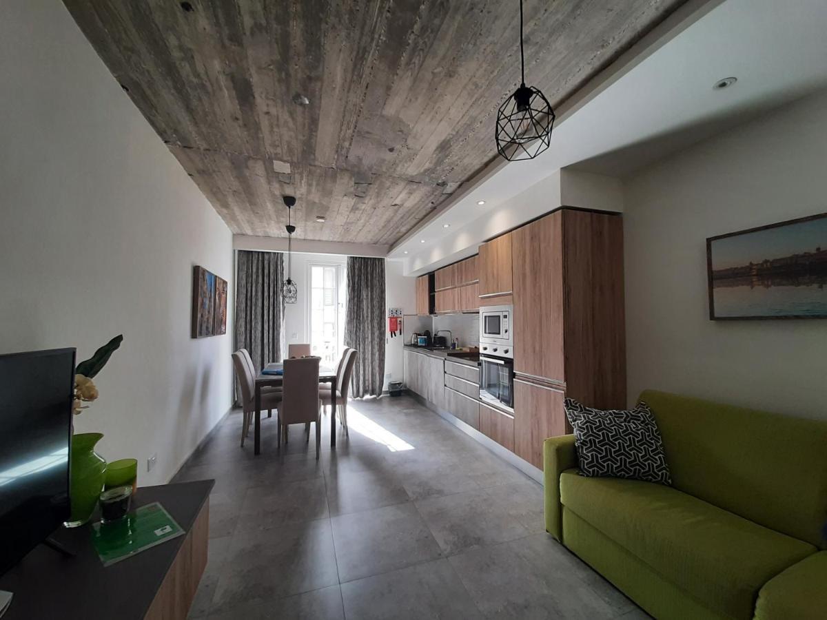 Qliving Central New Apartments Gzira Sliema Promenade Luaran gambar
