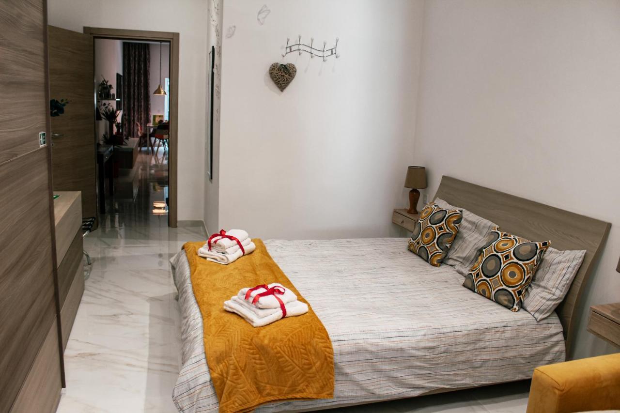 Qliving Central New Apartments Gzira Sliema Promenade Luaran gambar
