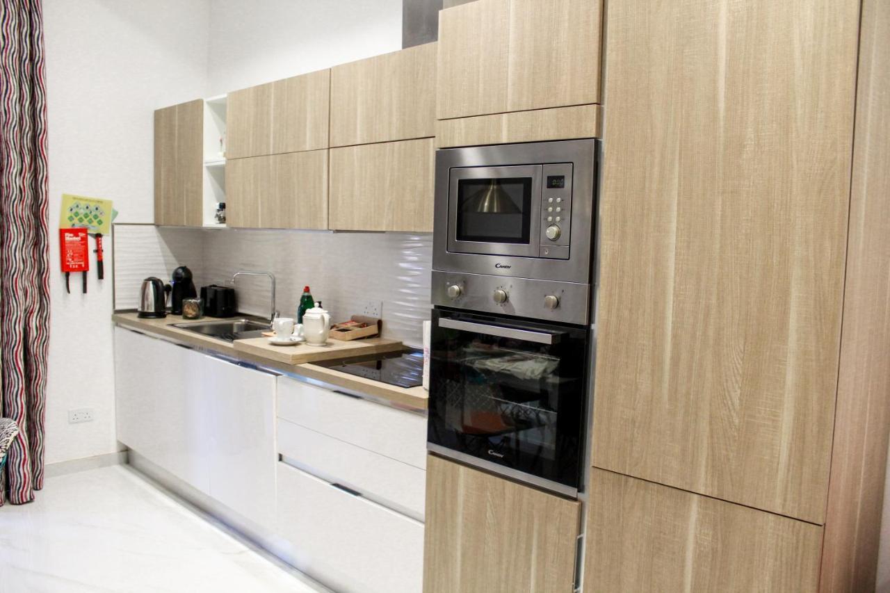 Qliving Central New Apartments Gzira Sliema Promenade Luaran gambar